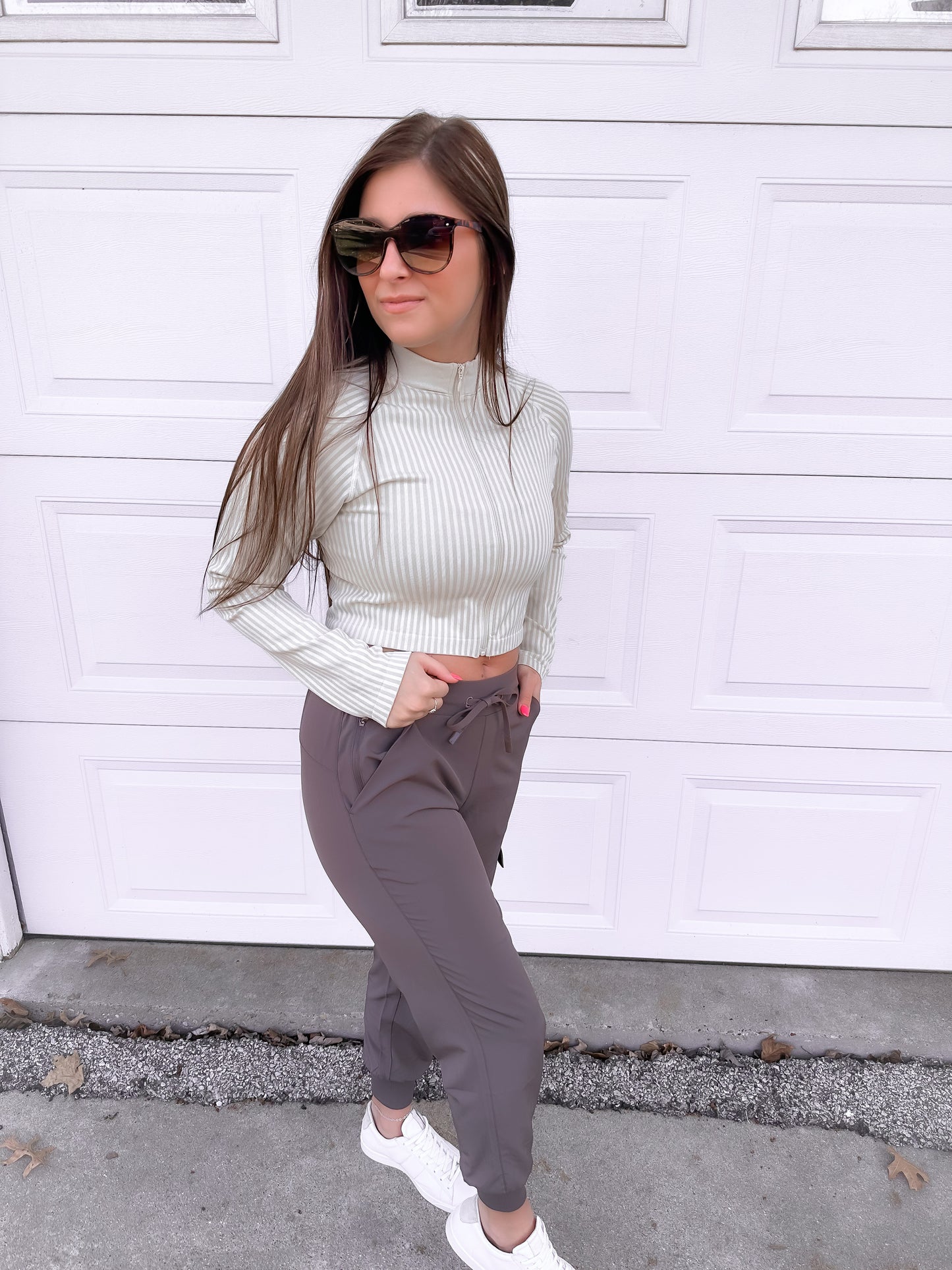 Cropped Activewear Zip Top