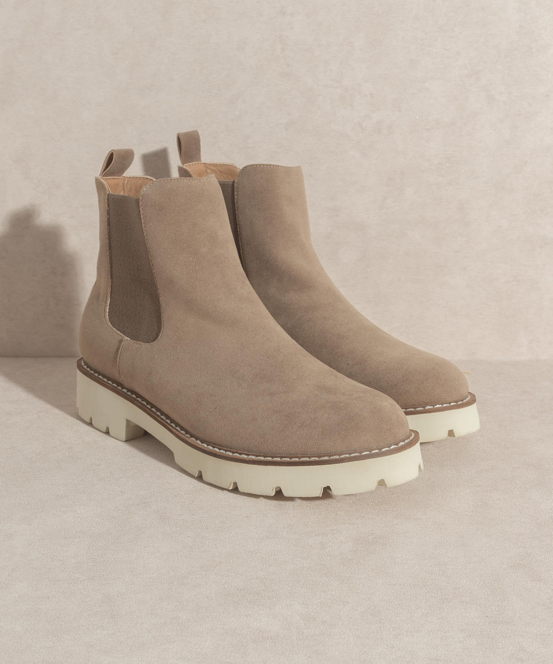 Chunky Sole Chelsie Boot - Dark Taupe