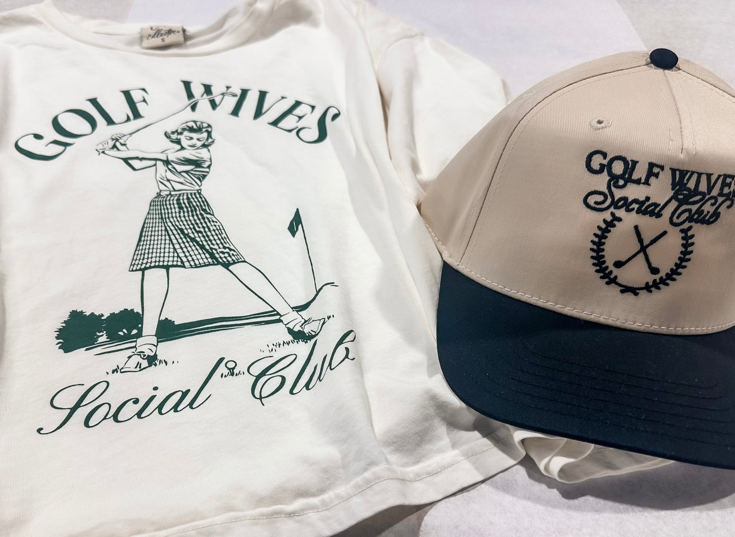 GOLF WIVES Cropped Graphic Top