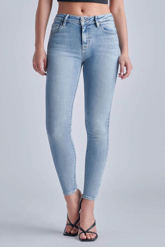 Amelia High Rise Clean Hem Skinny